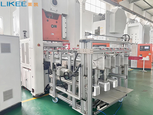 acheter 800KN Four Columns Strong Machine de fabrication de tasses alimentaires en papier d'aluminium Machine de fabrication de plaques en papier d'aluminium avec baler de déchets online manufacture