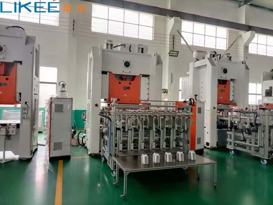 acheter Machine de fabrication de plateaux en feuille d'aluminium entièrement automatique de 35 à 70 coups/min. online manufacture