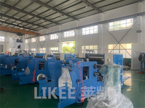 acheter LKWP-980 Pop Up Wax Paper Folding Machine for Household Kitchen Baked Cutting Packaging online manufacture