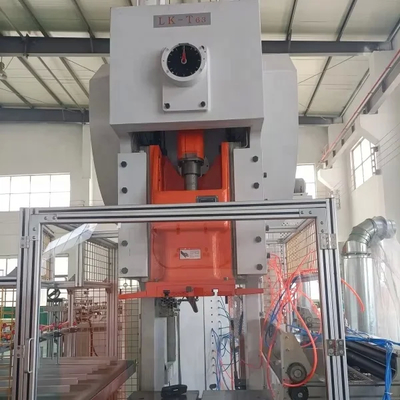 acheter LK-T63 Ligne de fabrication de conteneurs en feuille d'aluminium Siemens Motor contrôlé 9000 PCS par heure online manufacture