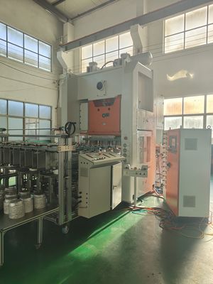 acheter LK-T80 Aluminum Foil Container Making Machine with 35-70 Strokes Per Minute for Square Tray Production and 80ton Press Capacity online manufacture
