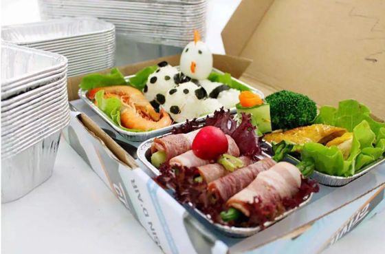 acheter LK-T80 Food Container Punching Machine Automatic for Making Food Fish Pan Type online manufacture
