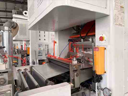 acheter LK-T80 Machine à barquettes en aluminium Personnalisation du logo en relief pour vos besoins online manufacture