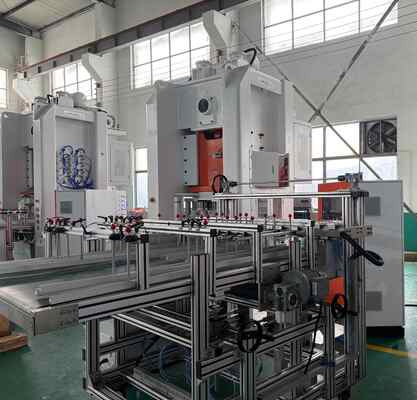 acheter LK-T80 emballage alimentaire à emporter contenant en feuille d'aluminium jetable 3 machine à casserole en feuille de cavité online manufacture