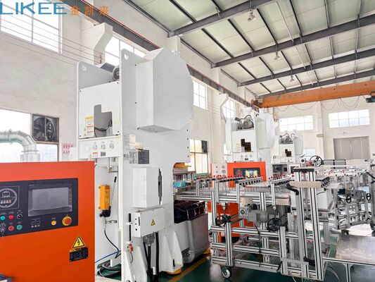 acheter Machine entièrement automatique de fabrication de contenants en aluminium avec moule à 3 cavités et structure en C fabrication en ligne