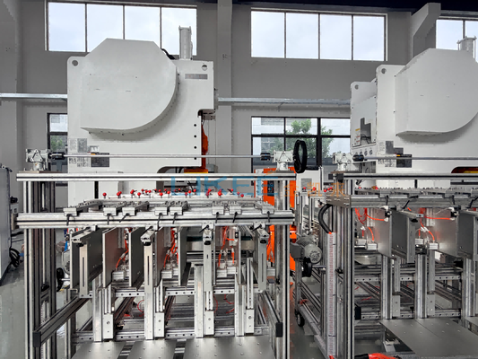 acheter Machine à contenir du papier d'aluminium 63 tonnes Capacité de presse Un ouvrier Une machine fabrication en ligne