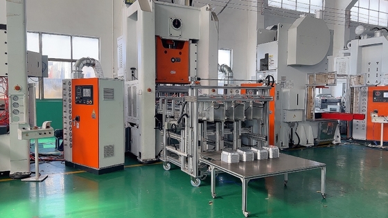 Conteneur de nourriture en aluminium automatique de cadre de H faisant la course de la machine 26KW 240mm