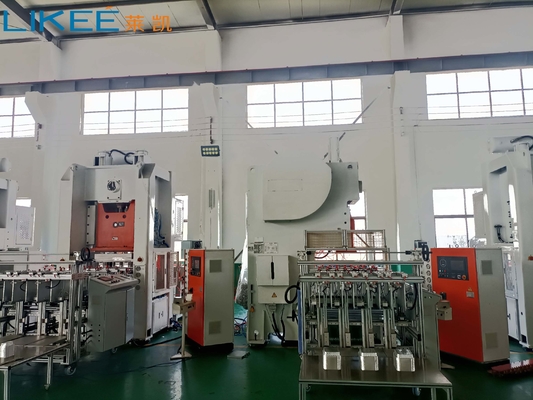 LK-T63 Machine à barquettes en aluminium à alimentation de feuille commandée électroniquement, bâti en C