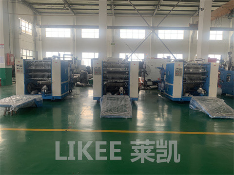 Machine d'extraction continue en feuille d'aluminium en forme de V de 27 kW