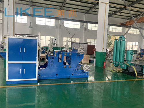 La feuille automatique de papier d'aluminium de la coupe 3KW sautent la vitesse réglable de machine