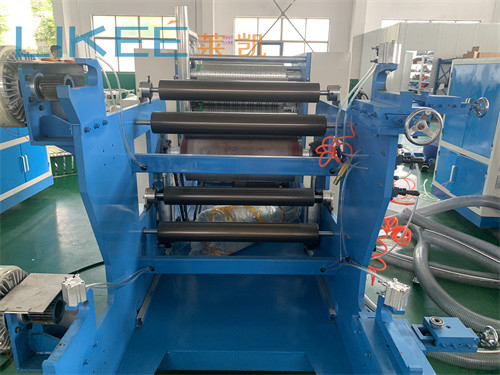 Machine à découper la feuille d'aluminium à grande vitesse avec 800 mm de diamètre maximal du rouleau principal