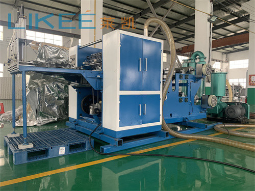 Machine électrique de sortie de feuille de papier d'aluminium ≤φ600mm X W 600mm Dimensions du rouleau mère et 380V 50HZ Terre naturelle en 3 phases