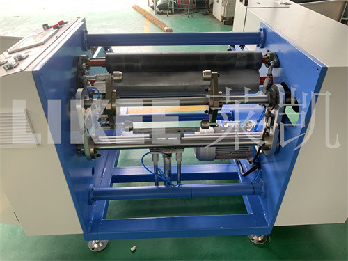 Petite machine de remontage semi-automatique de papier d'aluminium et de papier de cuisine rapide et facile à utiliser