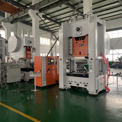 Siemens Moteur principal à grande vitesse Machine automatique de fabrication de plateaux en feuille d'aluminium LK-T130