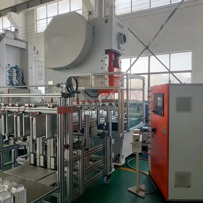 Ligne de production de conteneurs en feuille d'aluminium à 3 cavités contrôlée par Mitsubishi PLC LK-T63