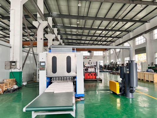 Modèle d'innovation entièrement automatique de découpe de film plastique à vitesse réglable