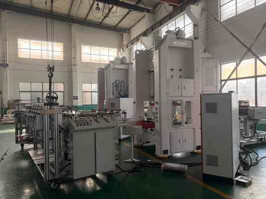 Machine de fabrication de conteneurs en papier d'aluminium Logo personnalisé jetable 8 pouces avec effet de conservation