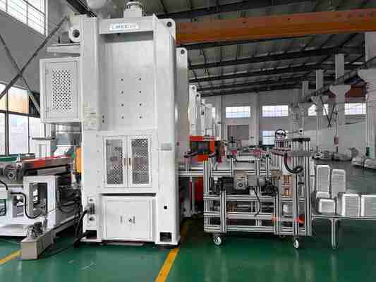 LK-T80 Récipient alimentaire en feuille d'aluminium froissé 750ml Machine de fabrication sans décoloration